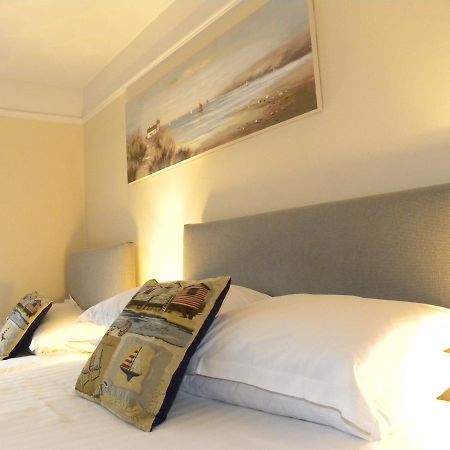 Durlston House Bed & Breakfast Lymington Exterior photo